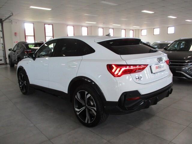 Audi Q3 SPB 35 TDI S tronic Identity Black