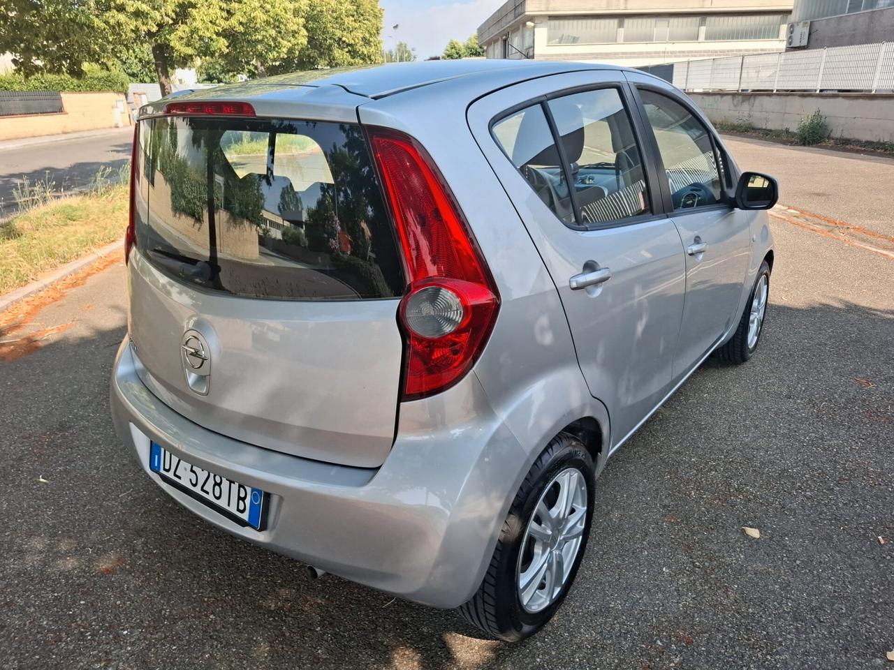 Opel Agila 1.2 SOLO 99.000 KM PER NEOPATENTATI