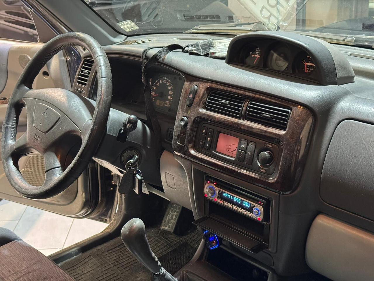 Mitsubishi Pajero Sport 2.5 TDI AUTOCARRO 4X4 BELLOO