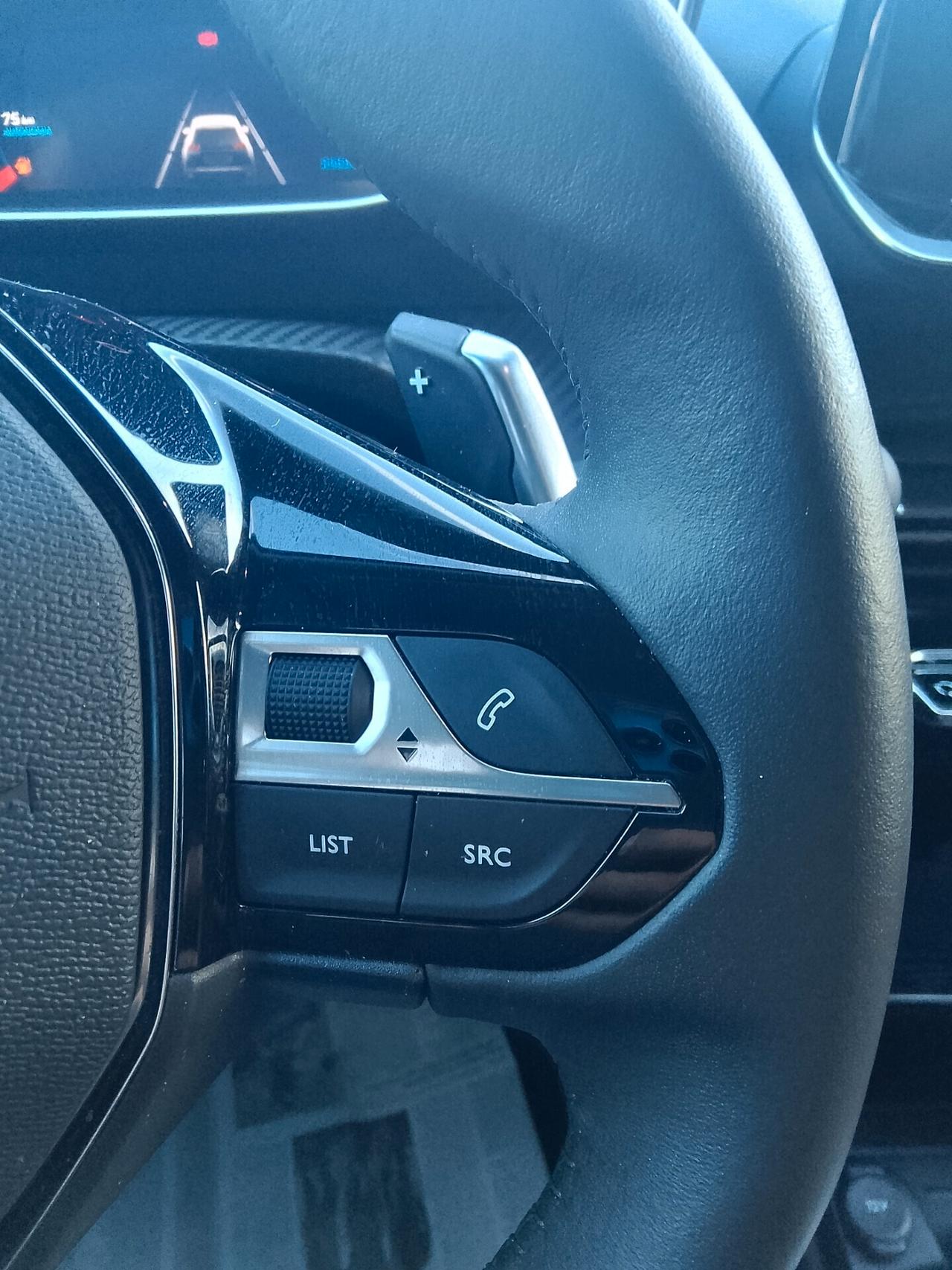 Peugeot 2008 BlueHDi 130 S&S EAT8 Allure Pack