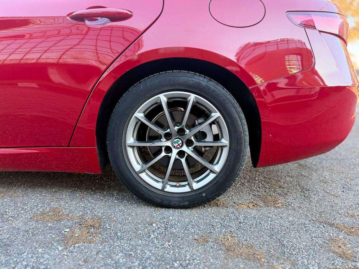 Alfa Romeo Giulia 2.2 t Giulia 150cv