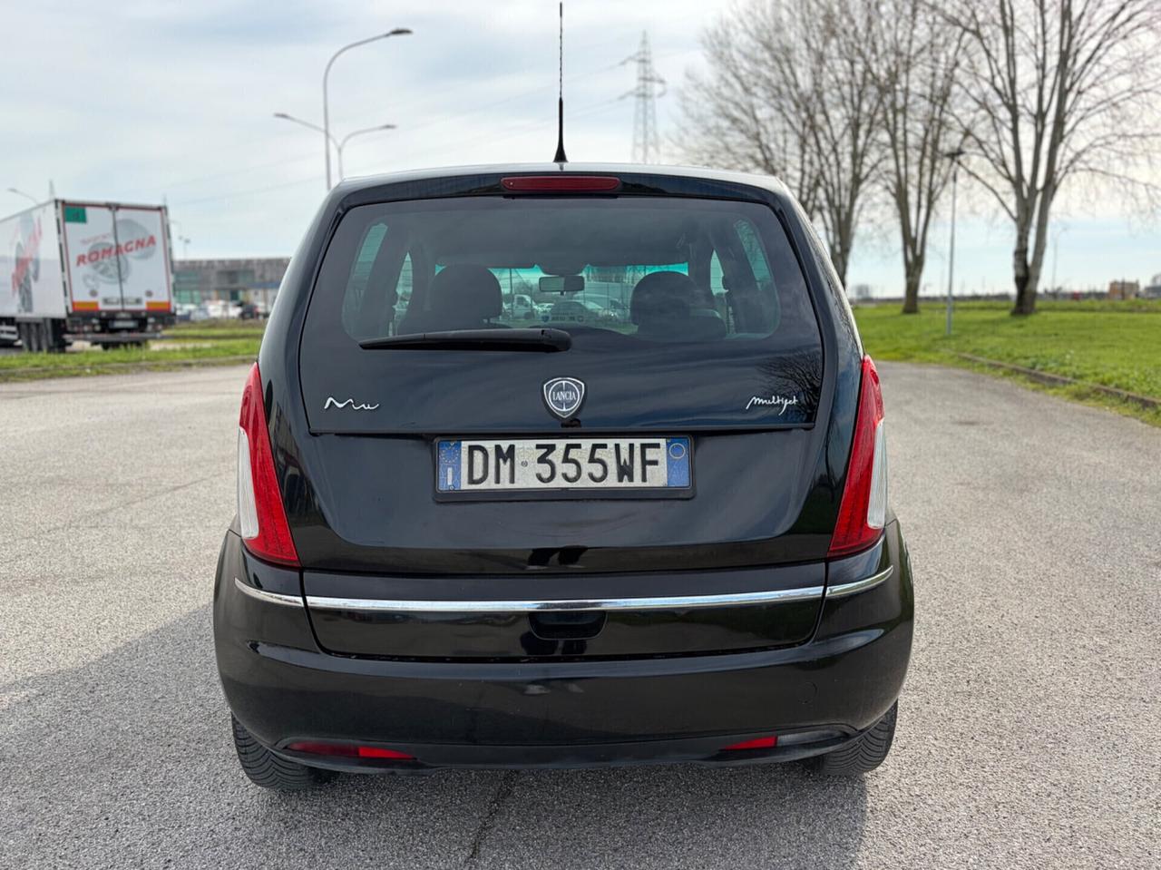 Lancia MUSA 2008 platino ok neopatentati