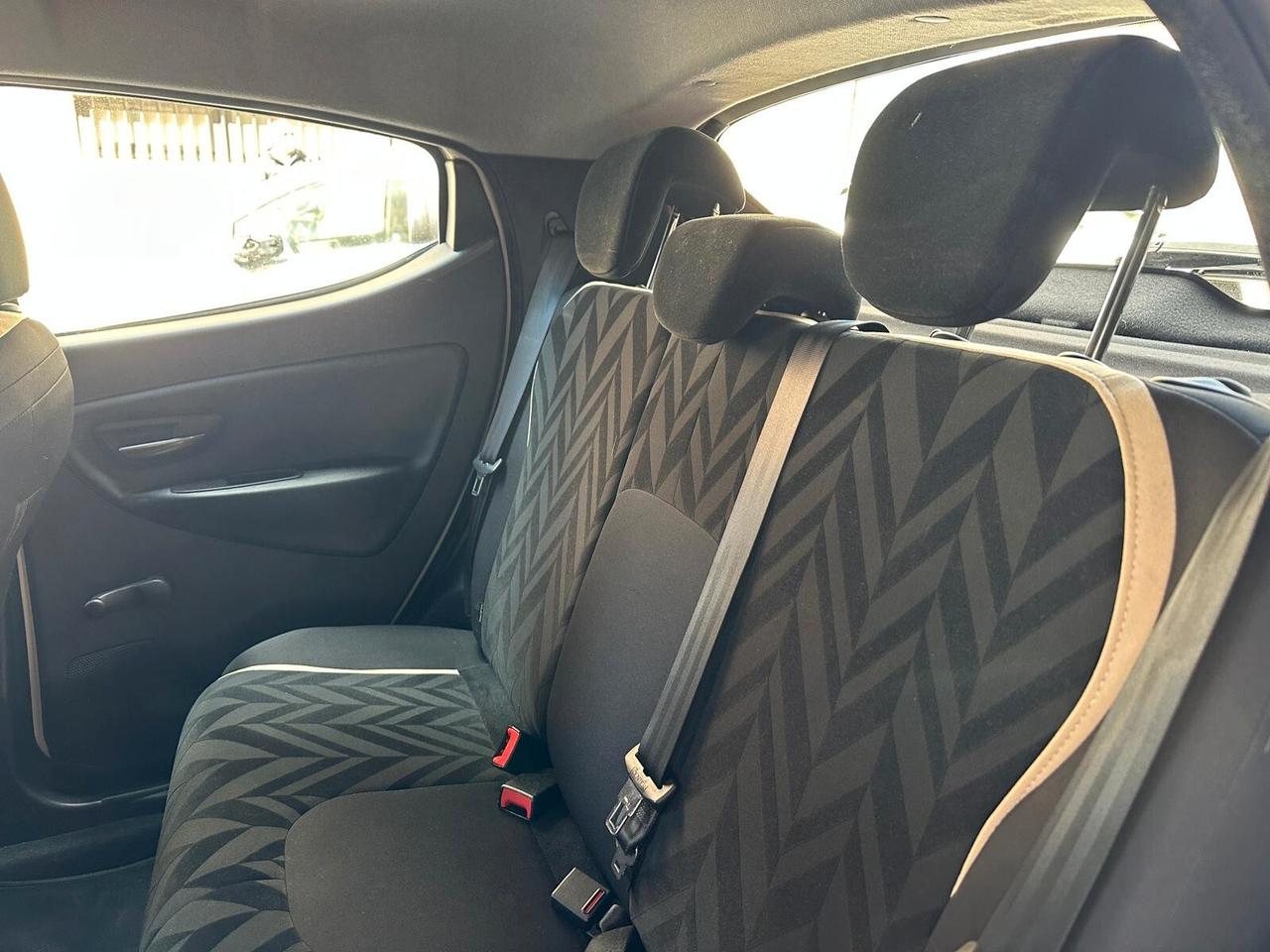 Lancia Ypsilon 1.2 69CV 5 porte Gold