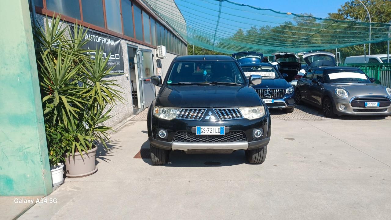 Mitsubishi L200 2.5 DI-D/136CV Double Cab Invite