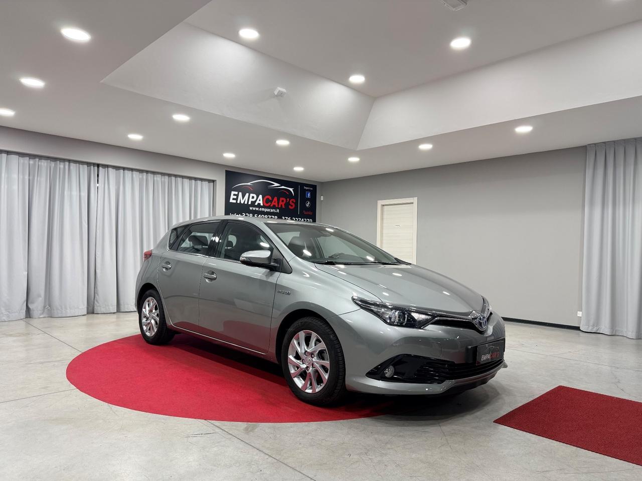 Toyota Auris 1.8 Hybrid Lounge