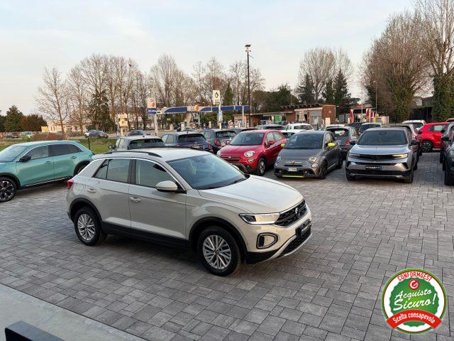 VOLKSWAGEN T-Roc 1.0 TSI RESTYLING ANCHE PER NEOPATENTATI