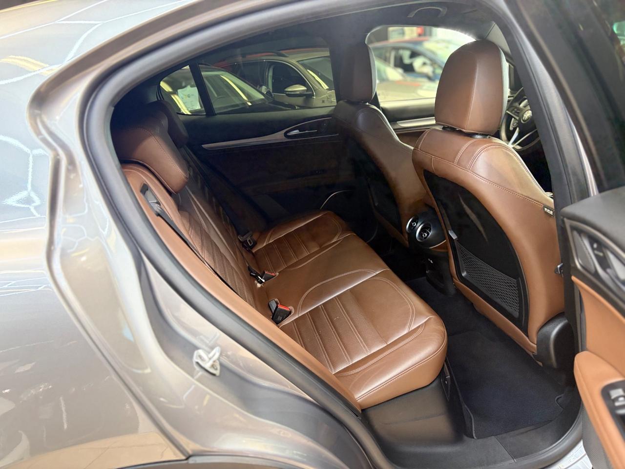 Alfa Romeo Stelvio 2.2 Turbodiesel 210 CV AT8 Q4 Super
