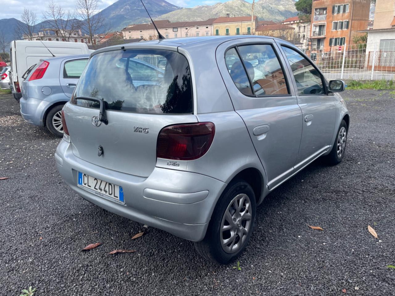Toyota Yaris 1.4 tdi D-4D cat 5 porte Sol