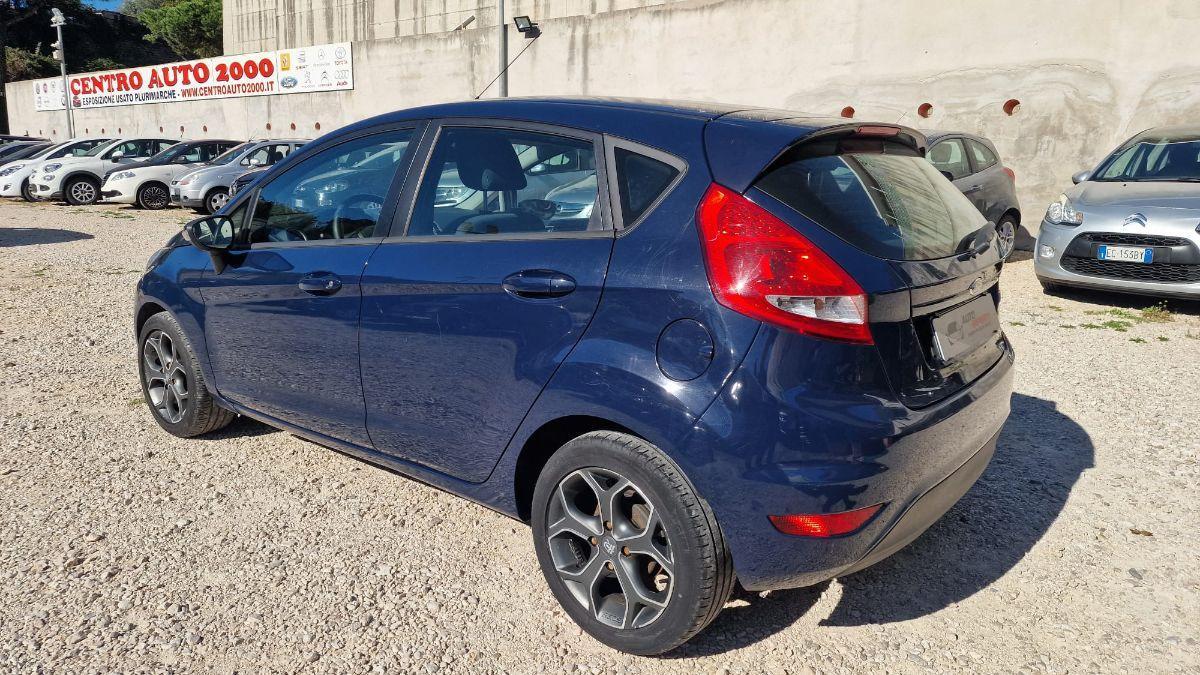 FORD - Fiesta - 1.4 16V 5p. Bz.- GPL Titanium Bs.
