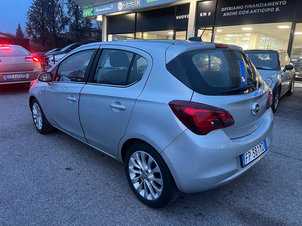 Opel Corsa 1.4 5 porte Advance