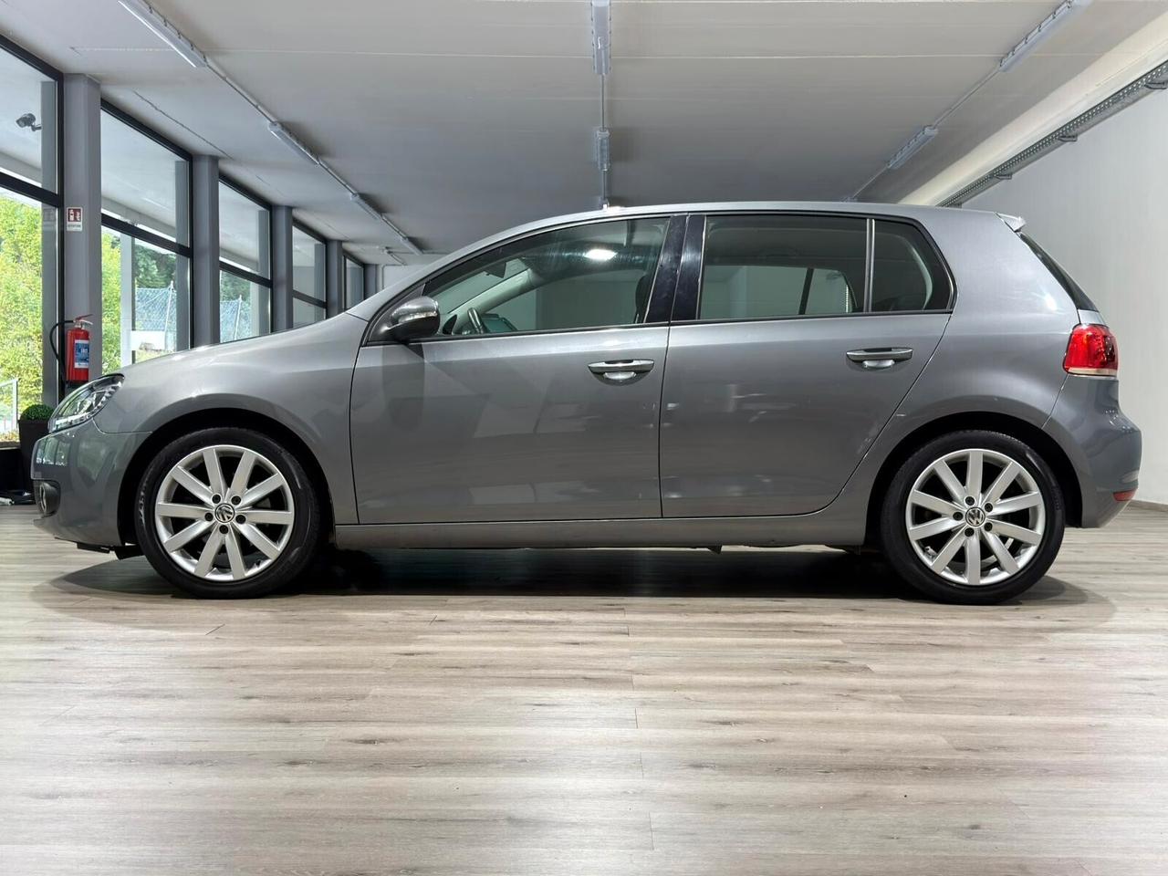 VOLKSWAGEN GOLF 1.6TDI 105CV HIGHLINE 1HANDE