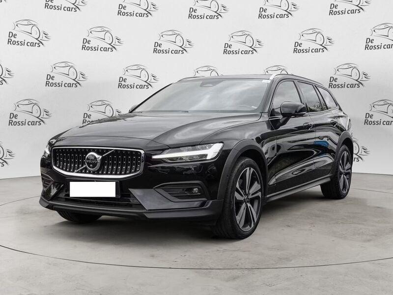 Volvo V60 Cross Country B4 (d) AWD automatico Ultimate
