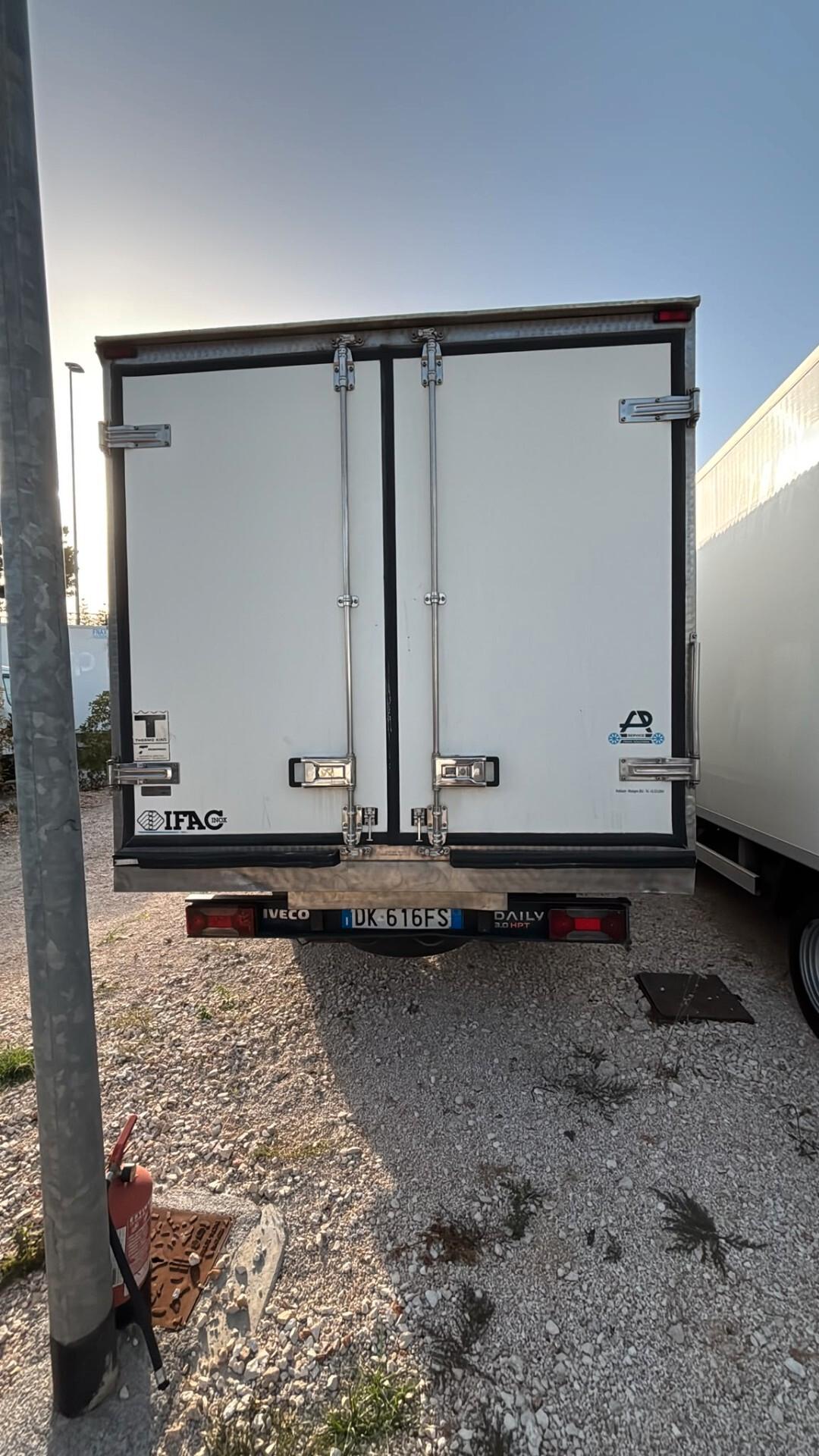 IVECO DAILY 35C18 3.0 HPT ISOTERMICO – 180 CV – GEMELLATO