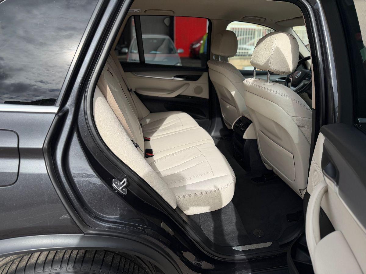 BMW - X5 - xDrive25d Experience