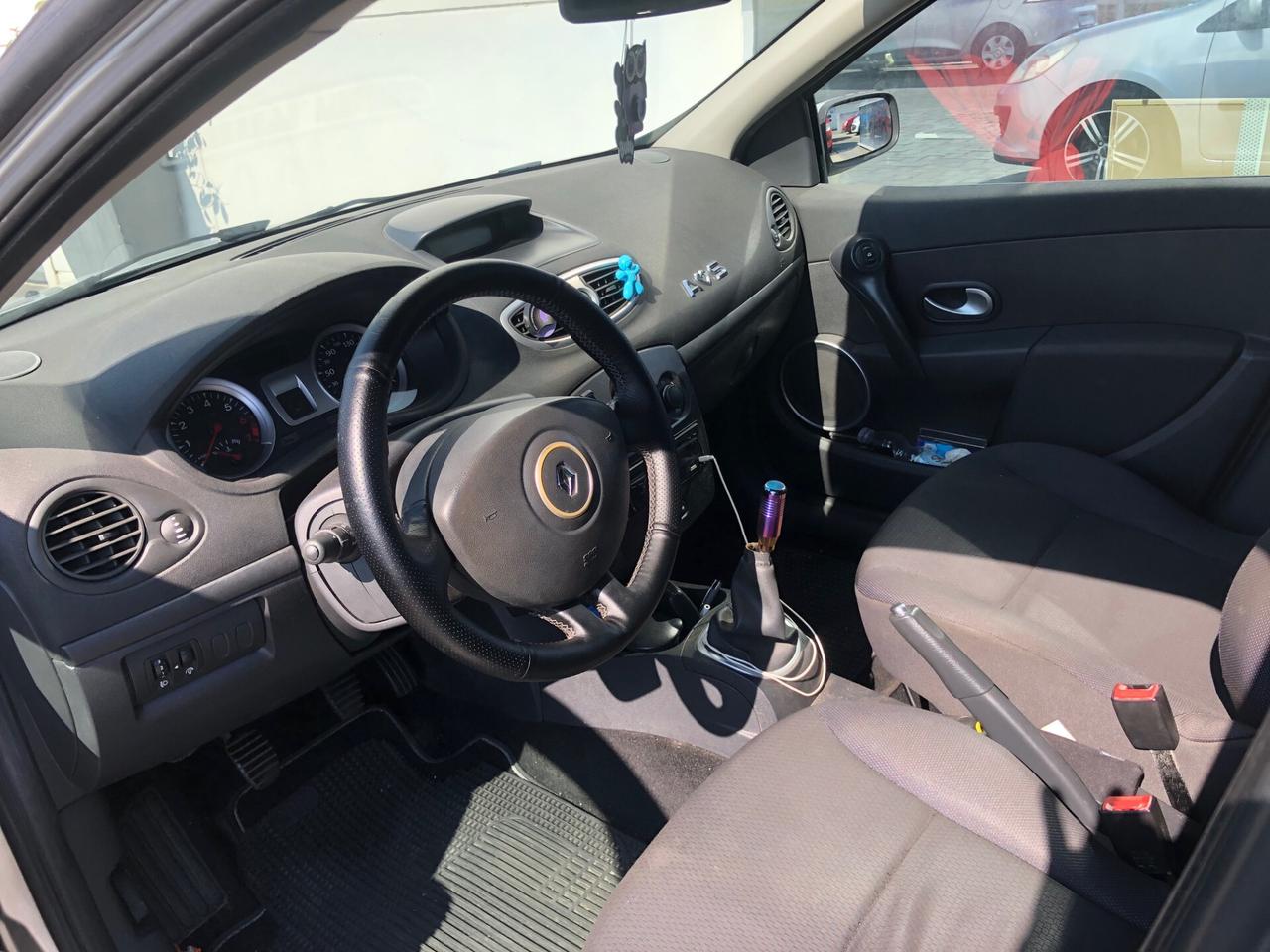 Renault Clio 1.2 16V 5 porte