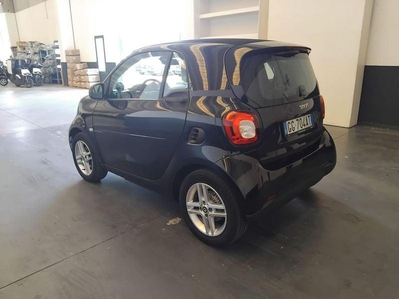 smart fortwo fortwo EQ Pure
