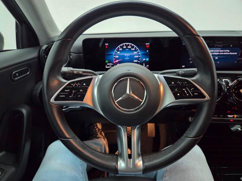 MERCEDES Classe A (W177) A 180 d Automatic ...