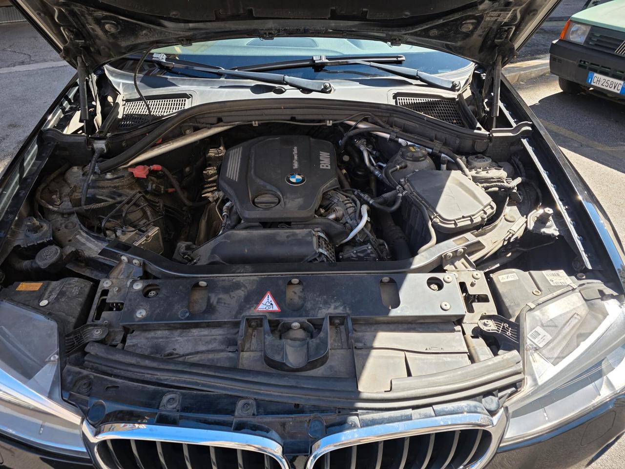 BMW X3 SDRIVE18D 2.0 - 150CV - GANCIO TRAINO