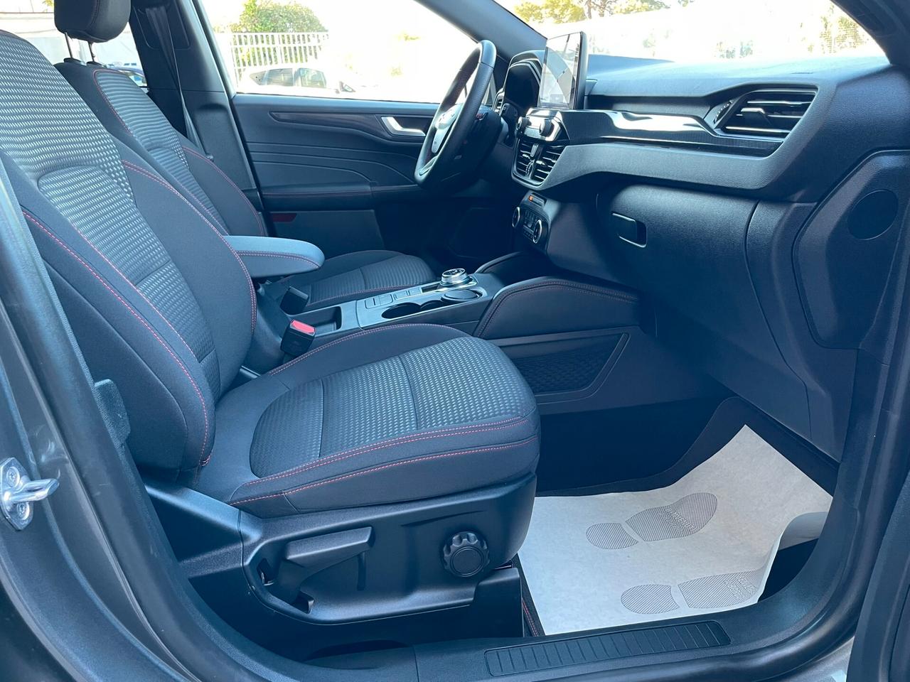 Ford Kuga 2.0 EcoBlue 120 CV A8 ST-Line