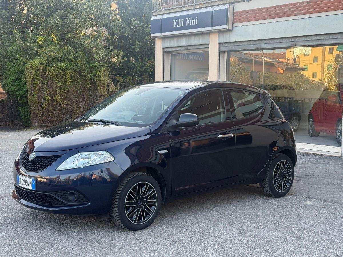 LANCIA - Ypsilon - 1.2 69 CV 5p. GPL Ecochic Gold