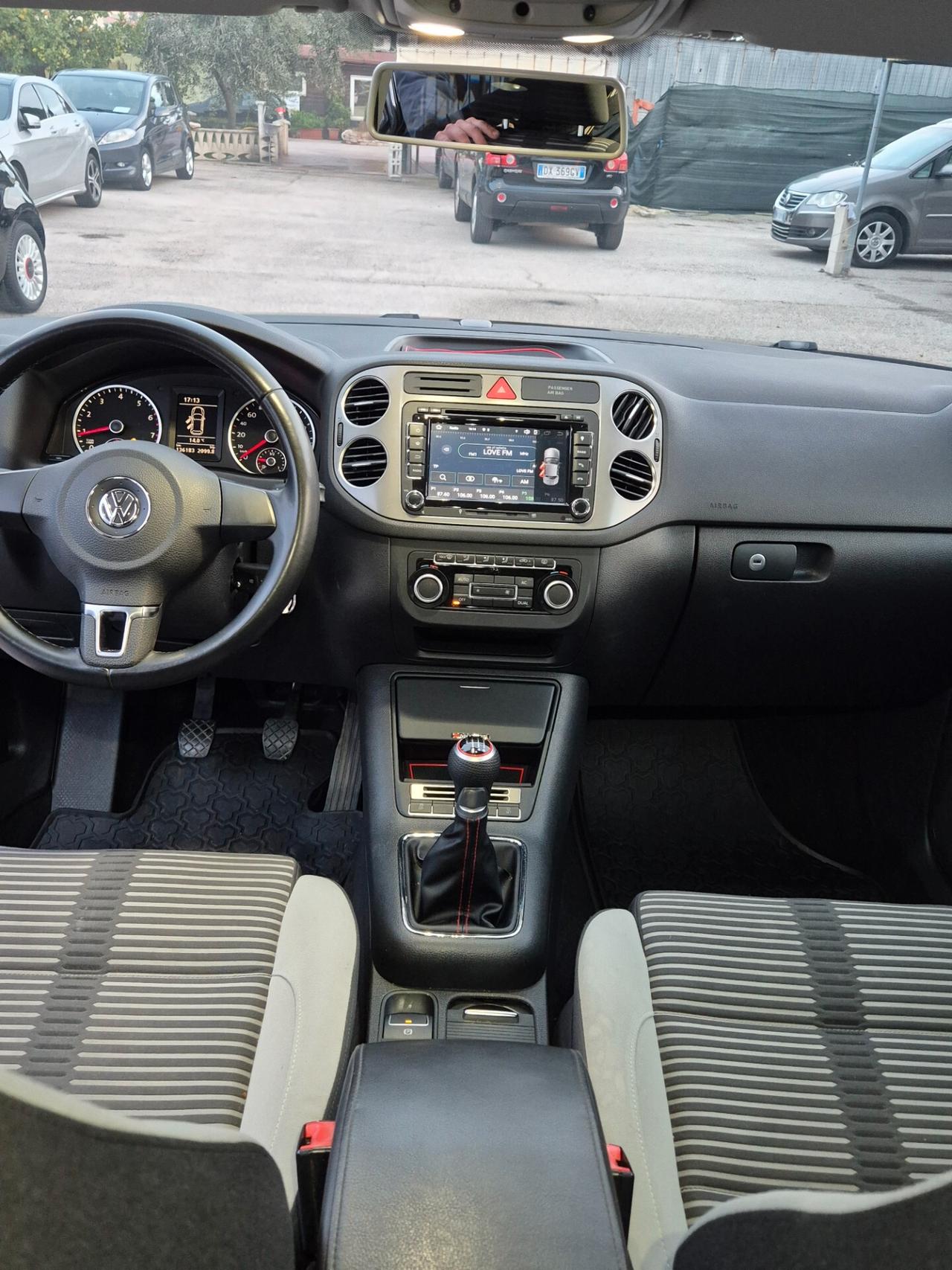 Volkswagen Tiguan 2.0 TSI 4MOTION DSG R-Line