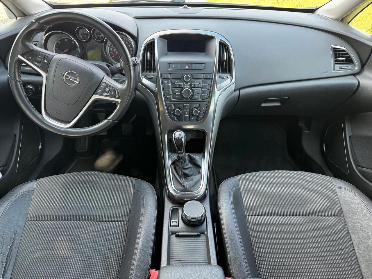 Opel Astra 1.7 CDTI allestimento Cosmo