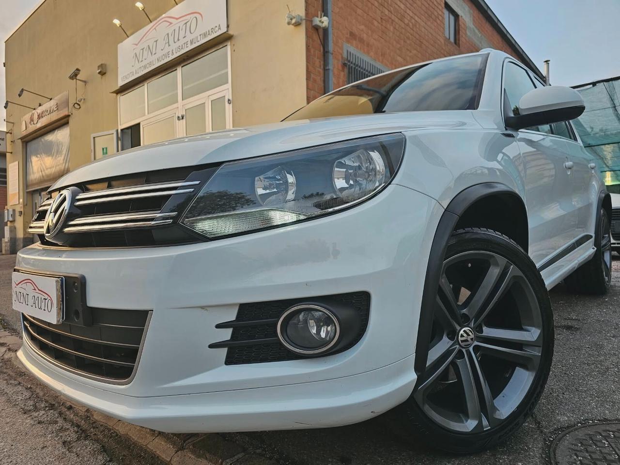 Volkswagen Tiguan 2.0 TDI 177cv R-Line 4Motion DSG*Navi*19*