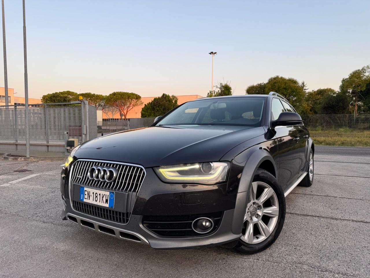 AUDI A4 ALLROAD 2.0 Tdi 177 CV S-Tronic- Led Navi