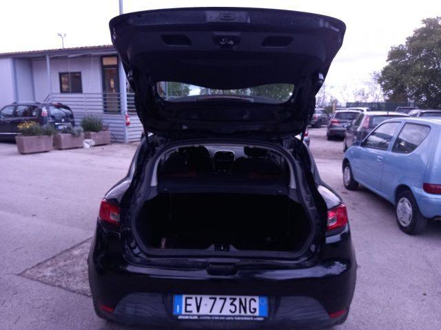 RENAULT Clio (A70)