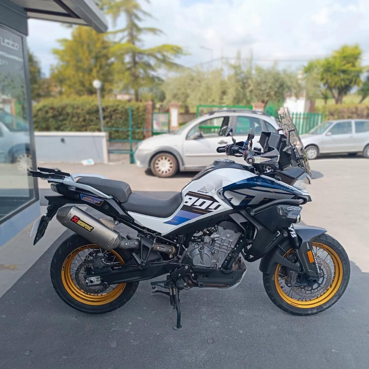 Cf Moto 800MT expoler AKRAPOVIC