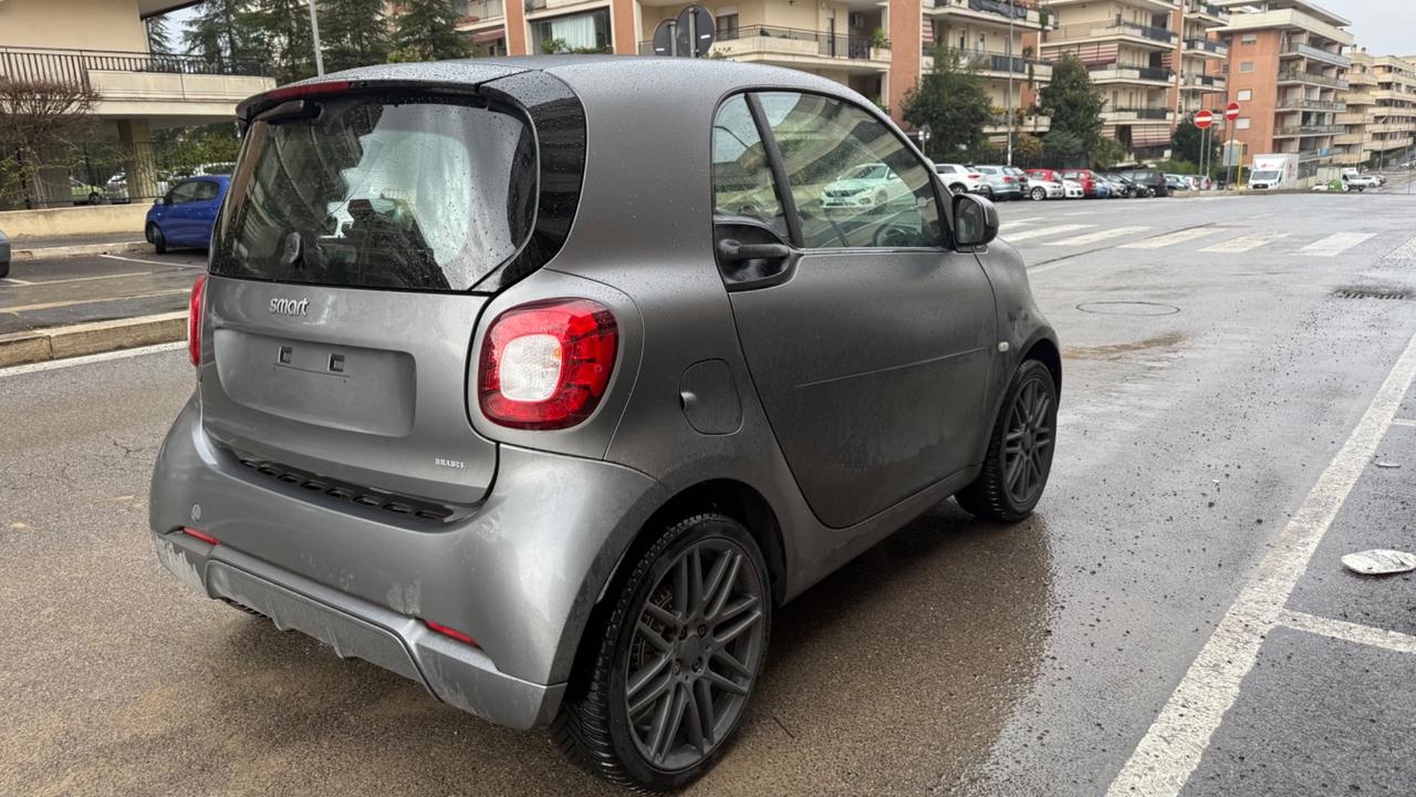 Smart ForTwo 90 0.9 Turbo BRABUS Style LED NAVI PELLE JBL CERCHI 17 SEDILI RISCALDATI PDC