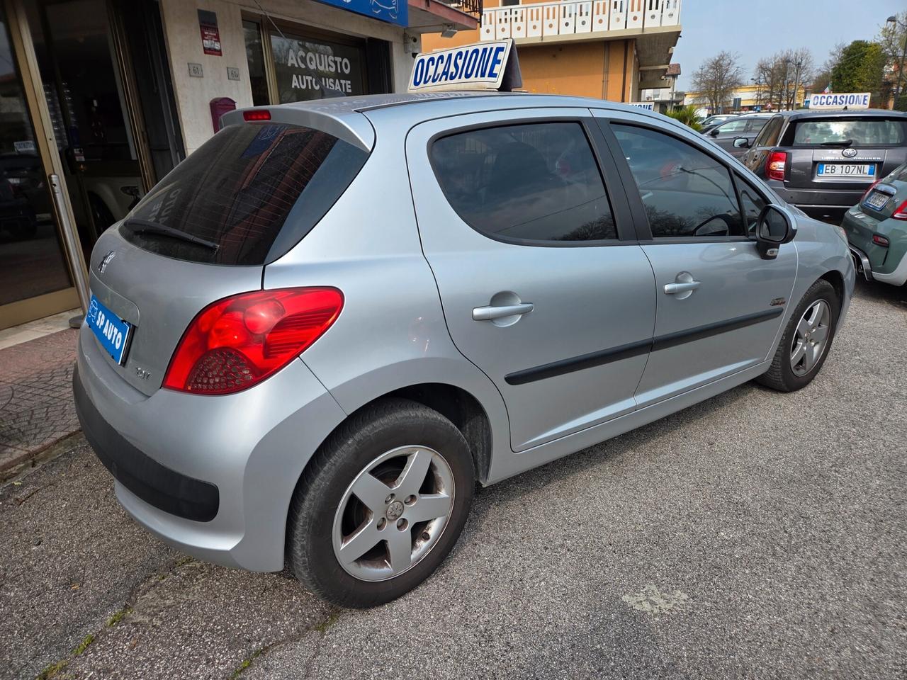 Peugeot 207 NEOPATENTATI - 2008