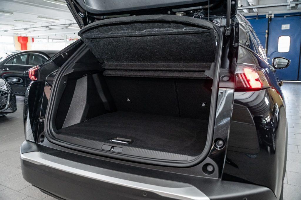 PEUGEOT 2008 motore elettrico 136 CV Allure Pack