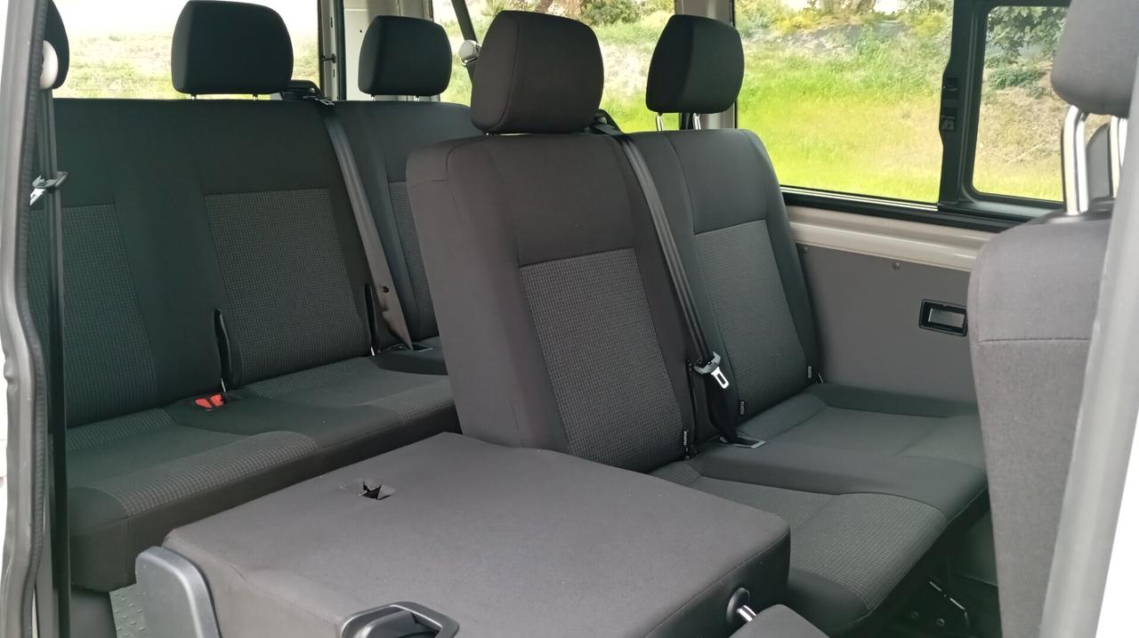 Volkswagen Transporter 2.0 TDI 110CV PL Kombi Business 9 Posti