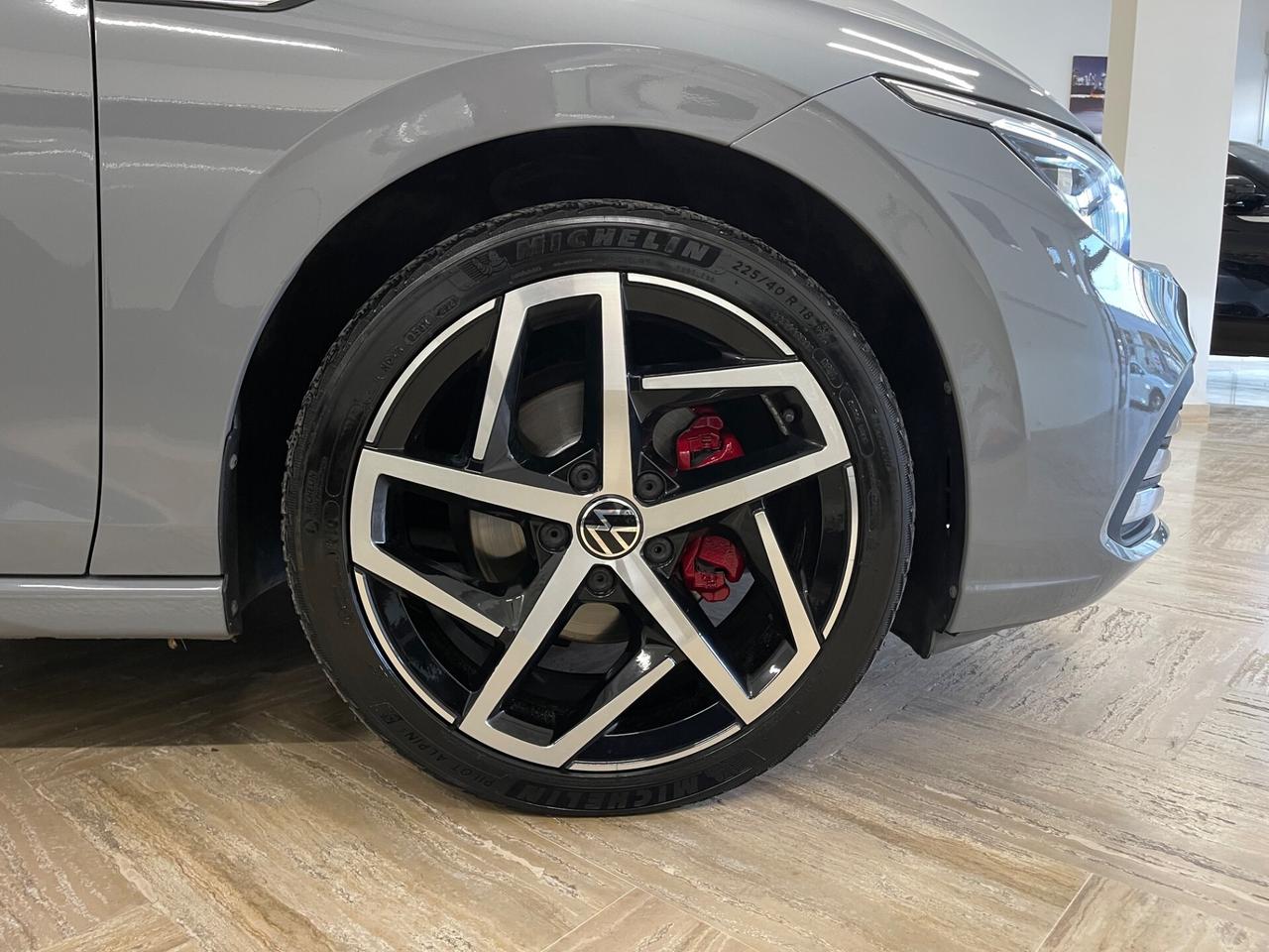 VOLKSWAGEN GOLF 8 Style TETTO 2021