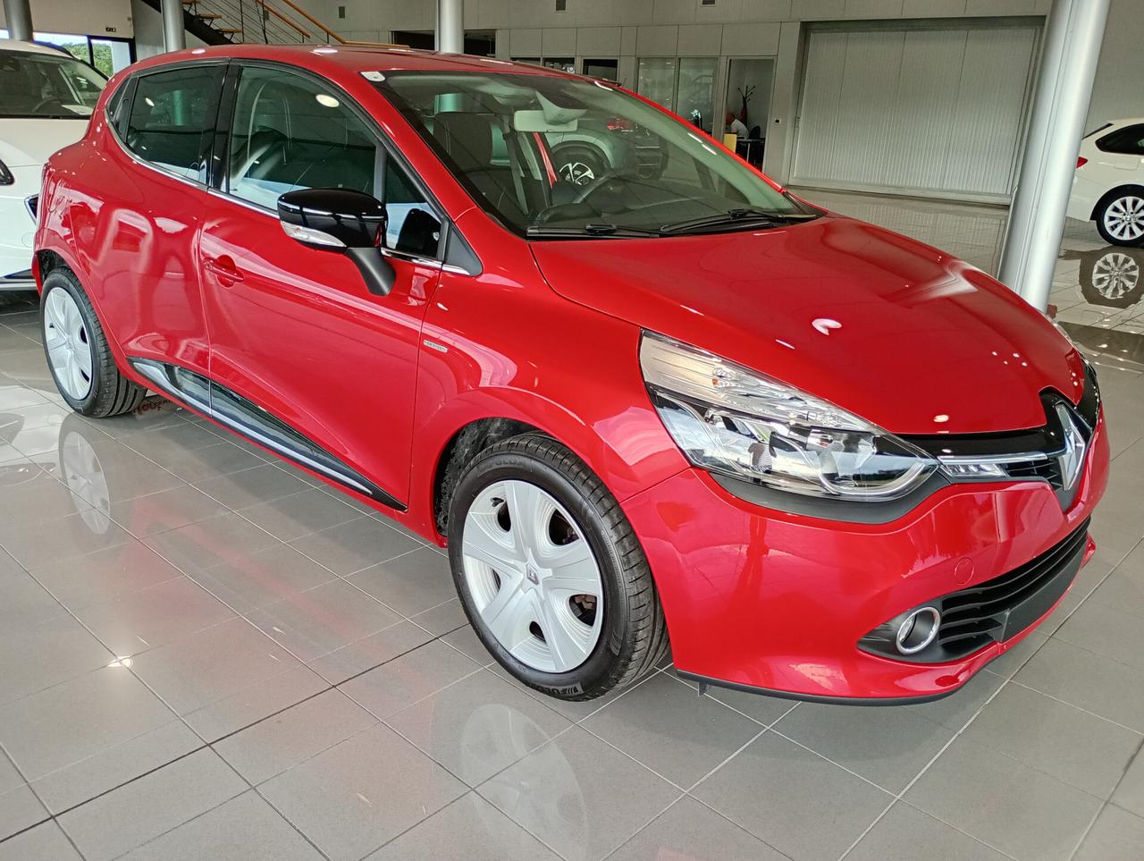 Renault Clio TCe 12V 90CV Start&Stop 5 porte - LIMITED - NEOPATENTATI -