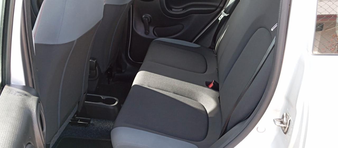 Fiat Panda 1.2i 69 CV-Garanzia-Neopatentati