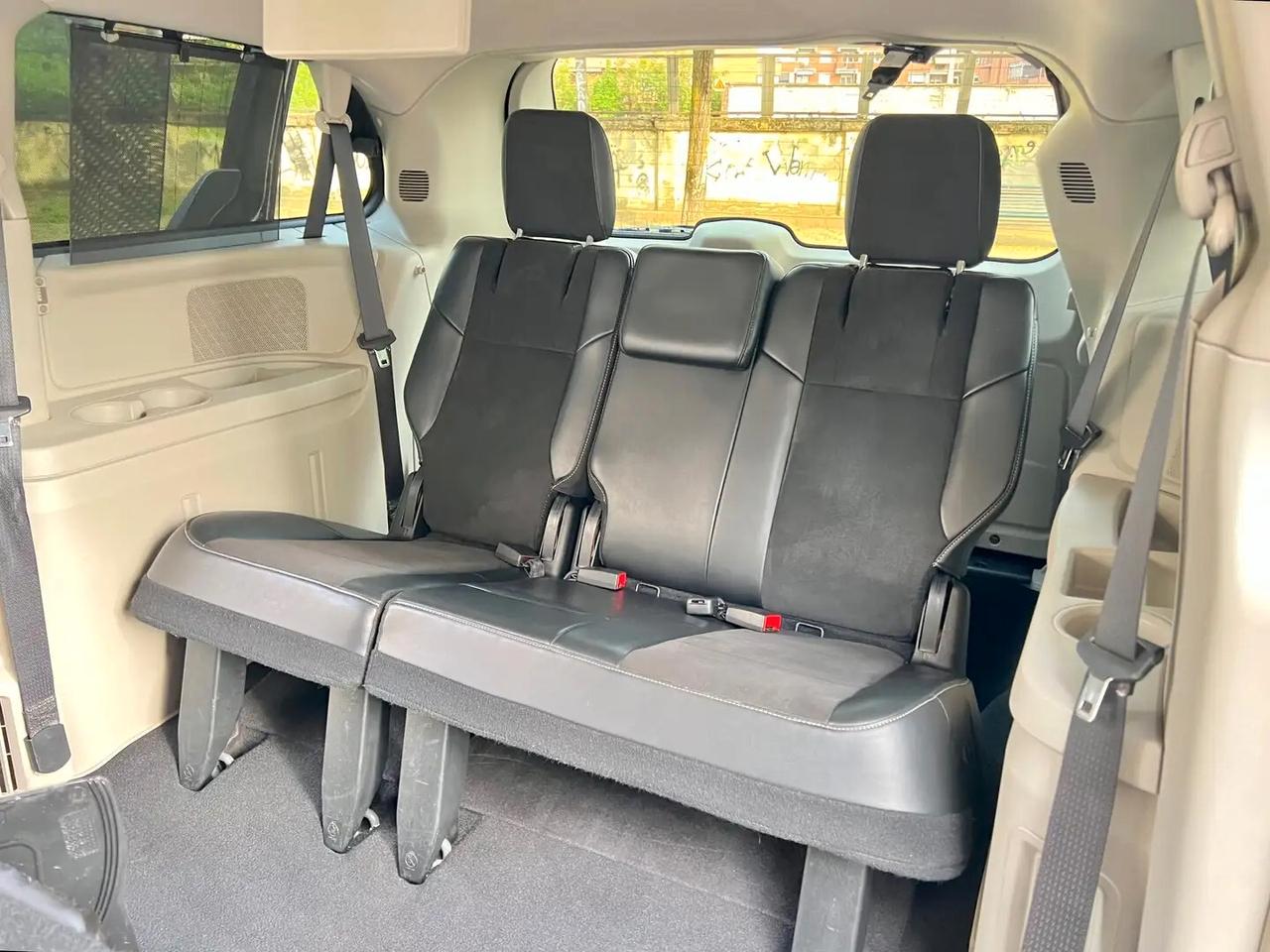 Lancia Voyager 2.8 Turbodiesel Platinum 177 CV