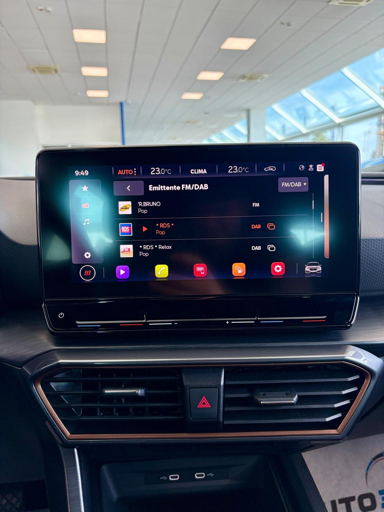 Cupra Leon 1.5 Hybrid 150 CV DSG Neopatentati