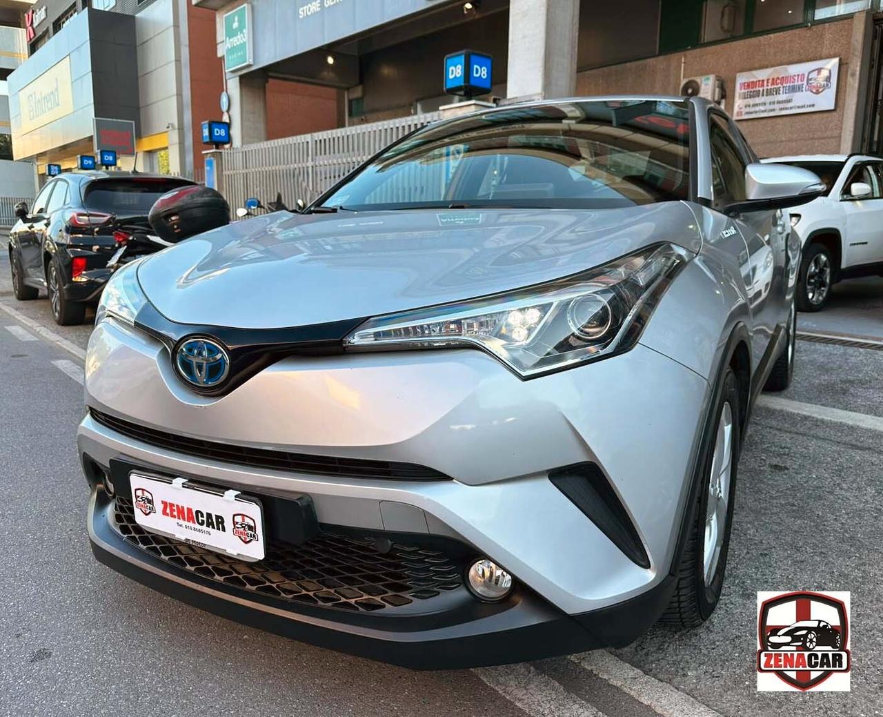 Toyota C-HR 1.8 Hybrid E-CVT Style Batterie Nuove Sempre Tagliandi Toyota