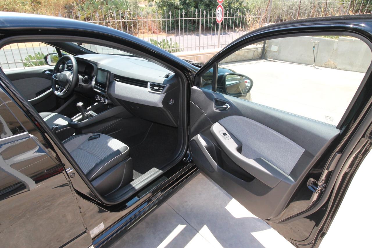 Renault Clio 5p 90cv Techno|26.800KM|2025