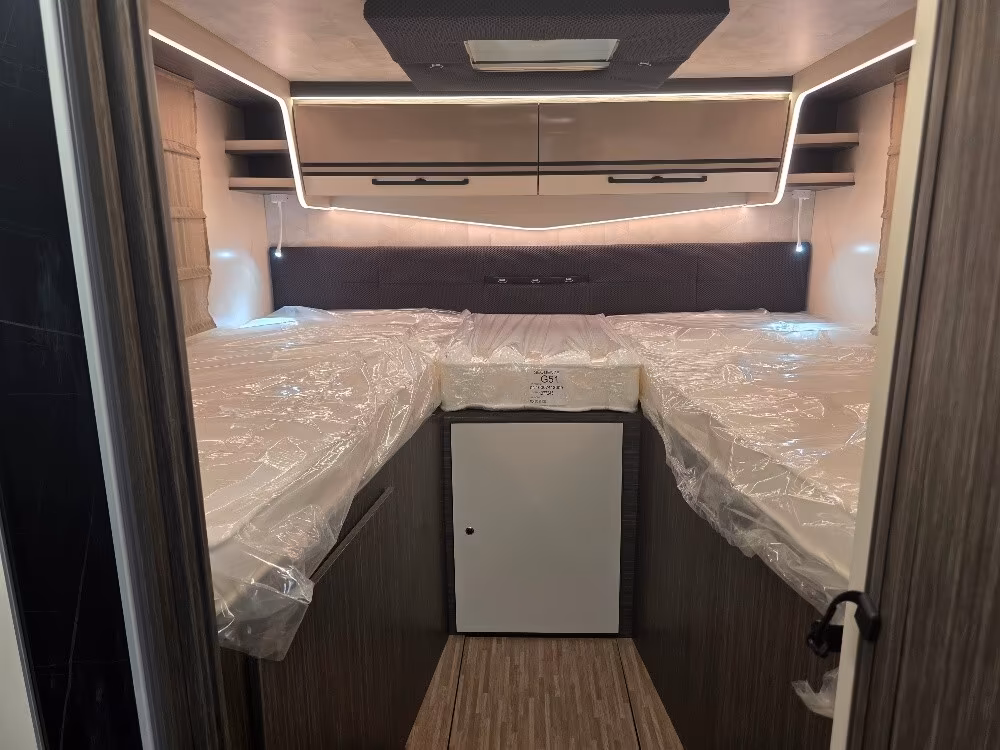 CAMPER MCLOUIS MC4 870