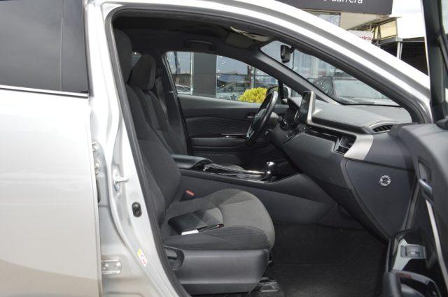 TOYOTA C-HR 1.8 Hybrid E-CVT Trend