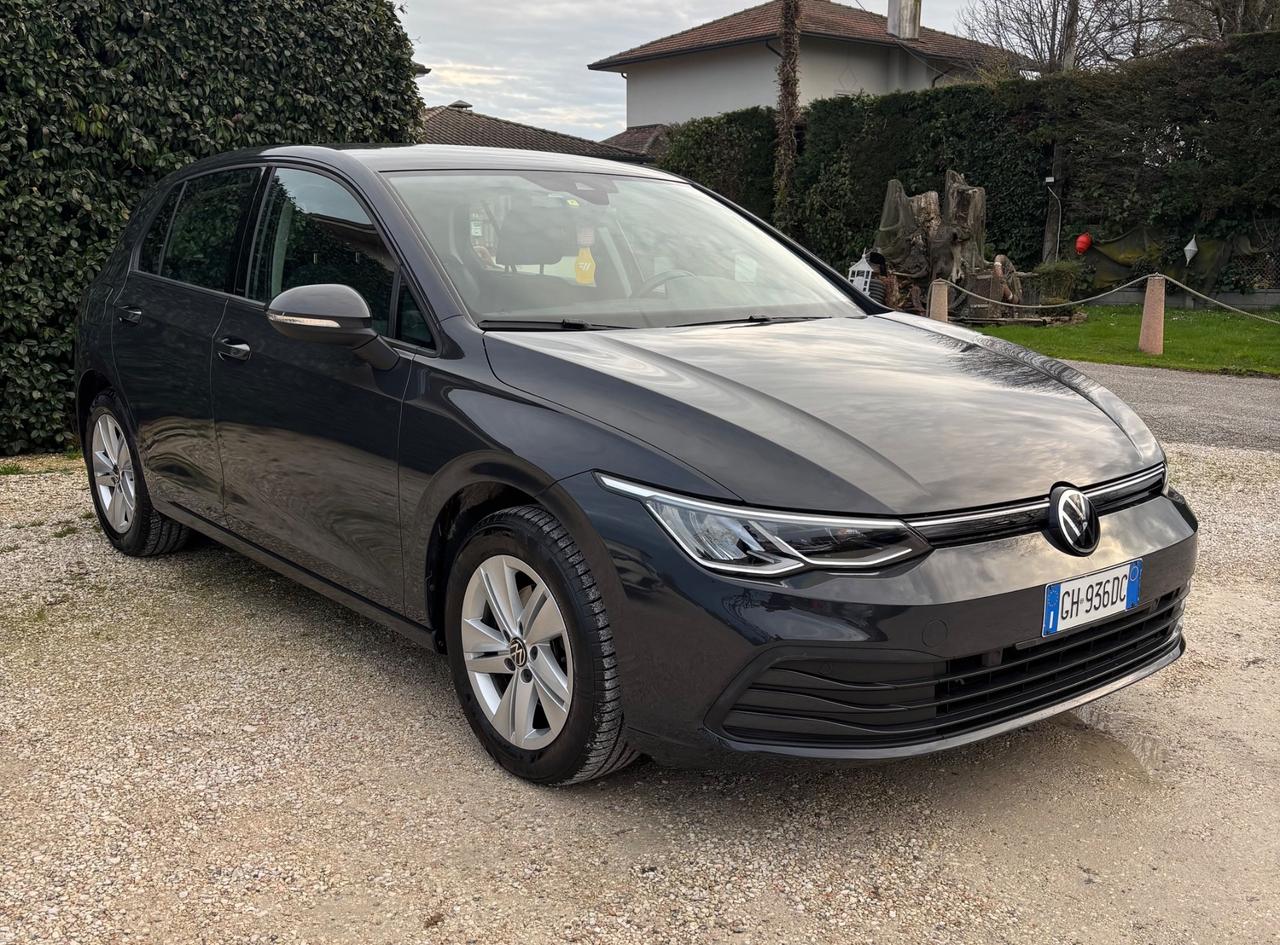 Volkswagen Golf 1.0 eTSI EVO DSG Life