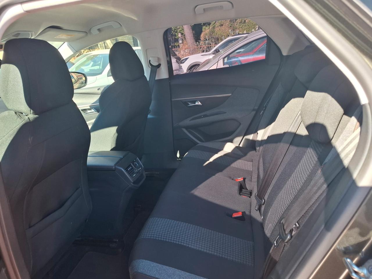 Peugeot 3008 PureTech Turbo 130 S&S Active