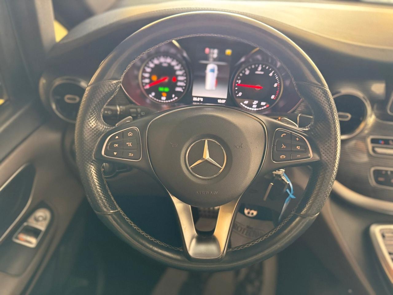 Mercedes-benz V 300 d Automatic 4Matic Premium Extralong