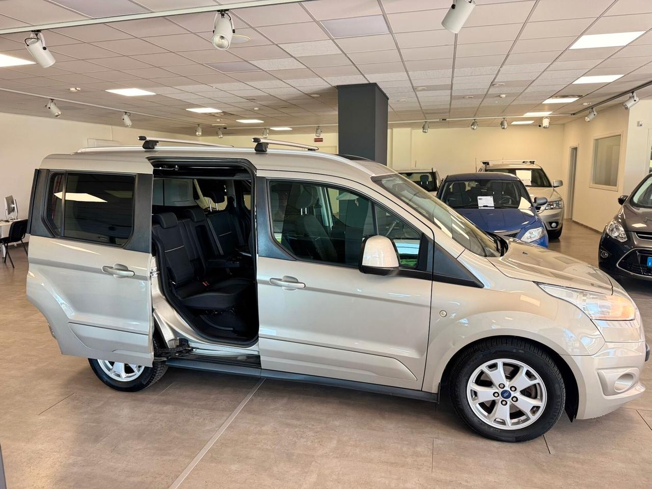 Ford Tourneo Connect 1.6 TDCi 115 CV Titanium