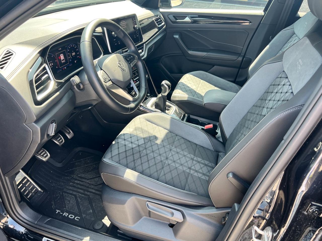 Volkswagen T-Roc 2.0 TDI SCR R-Line , Fari IQ.Light , Perfetta