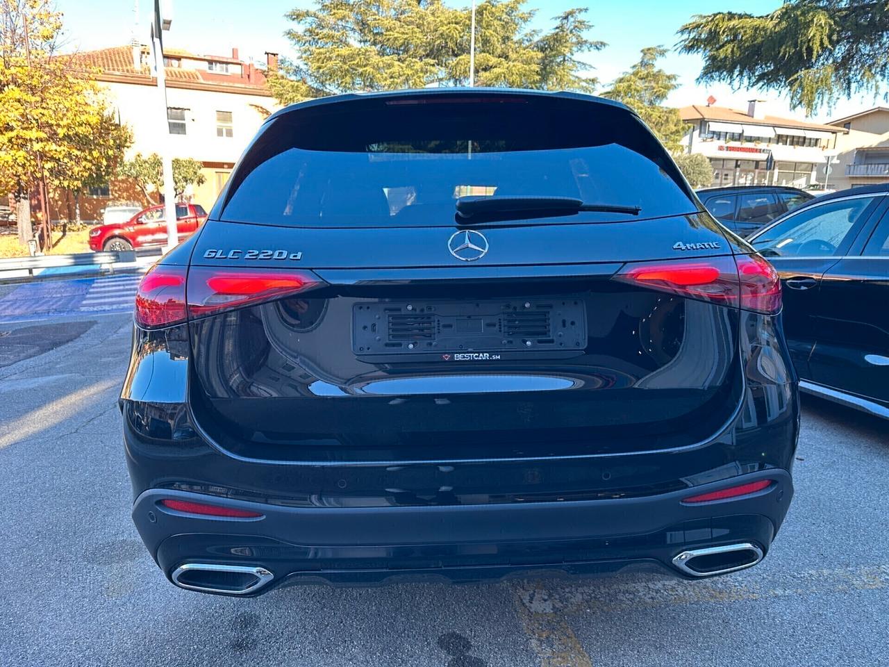 Mercedes-benz GLC 220 d 4M AMG Premium_PANORAMA_FARI DIGITAL LED_ CAMERA 360_HEAD-UP_BLACK