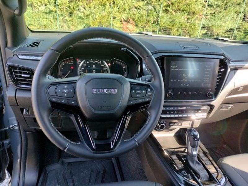 Isuzu D-Max N60 D-Max N60 1.9 aut. Crew Nitro Sport Cab con Shutter Lid!!
